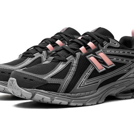 New Balance 1906R "Schwarz / Pink"