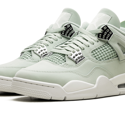 Air Jordan 4 WMNS "Abundance"