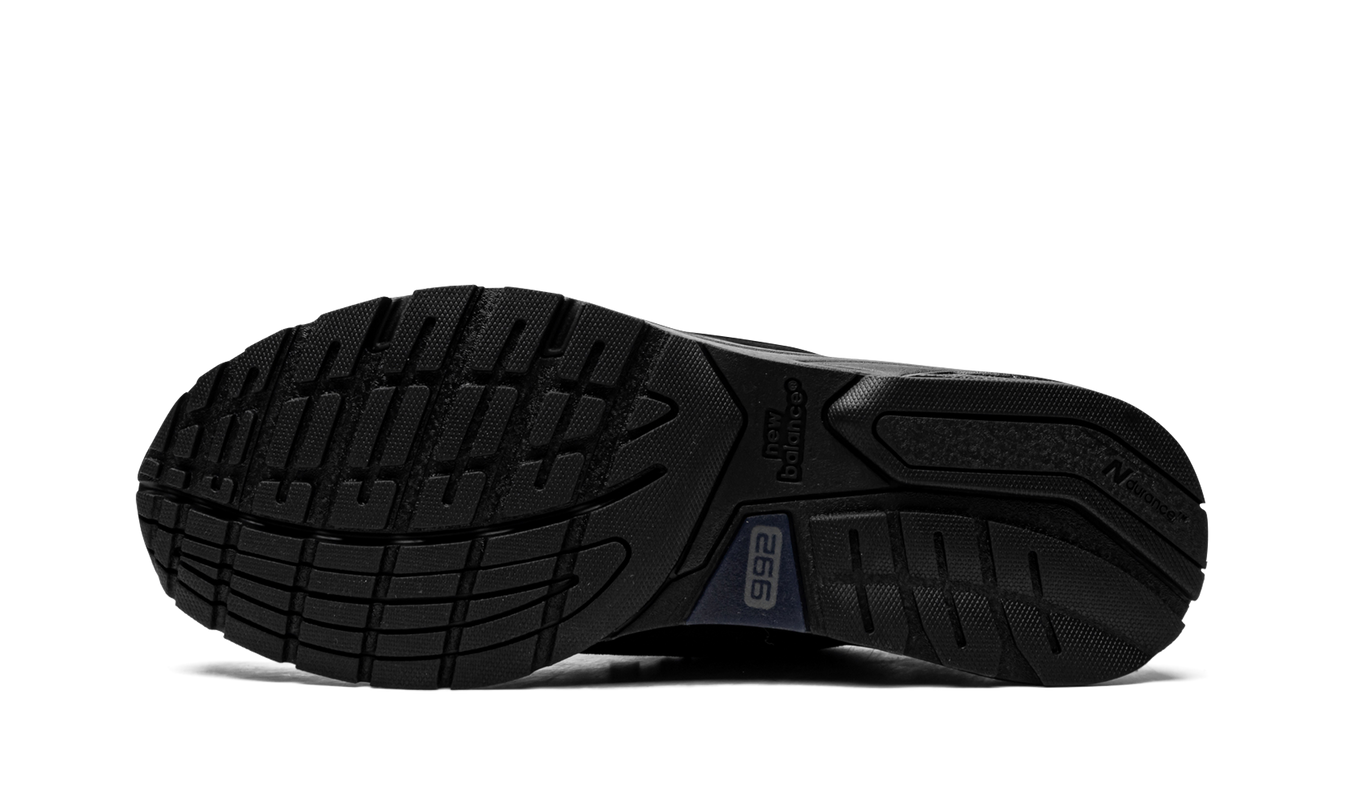 New Balance 992 "Triple Black"
