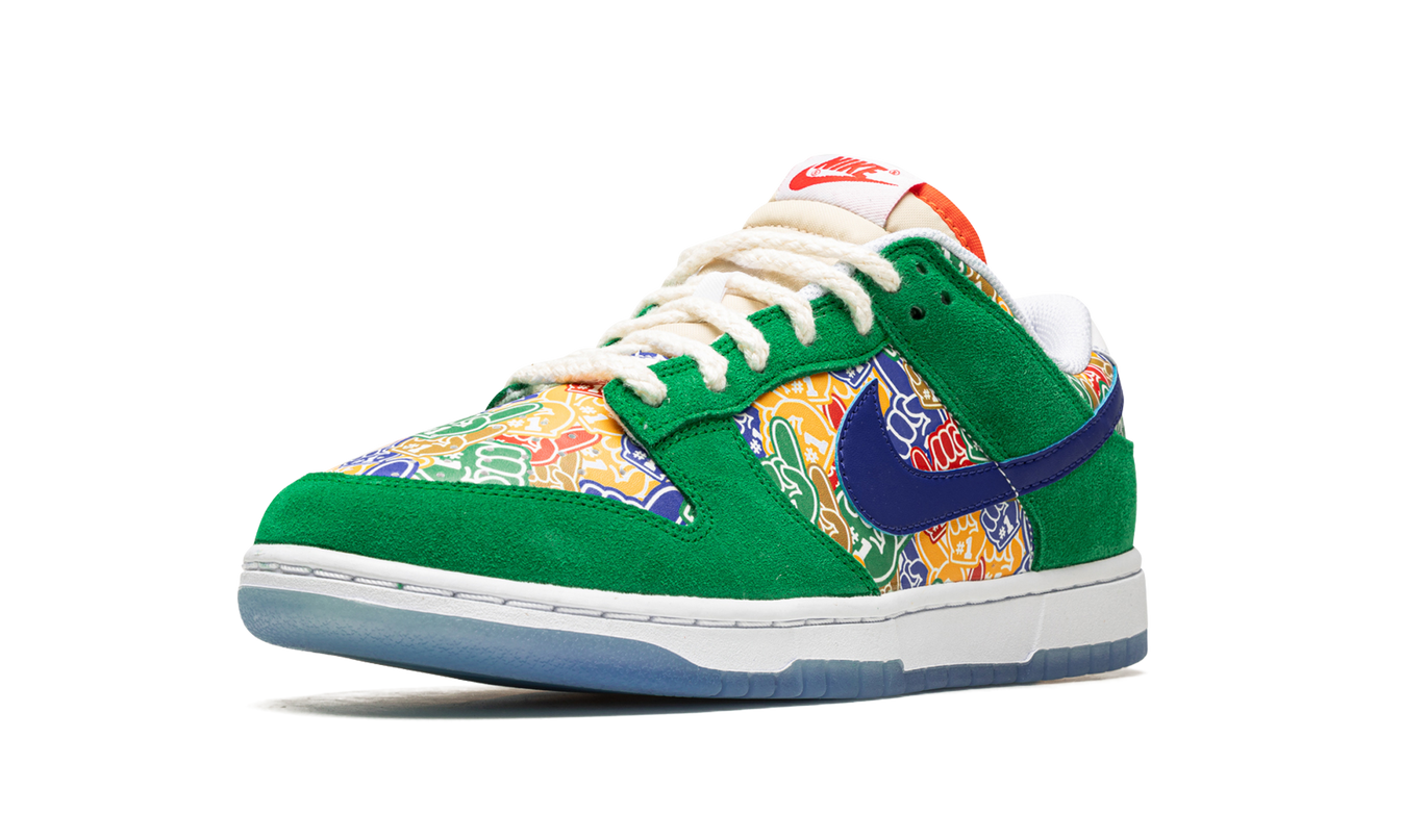 Nike Dunk Low "Foam Finger"