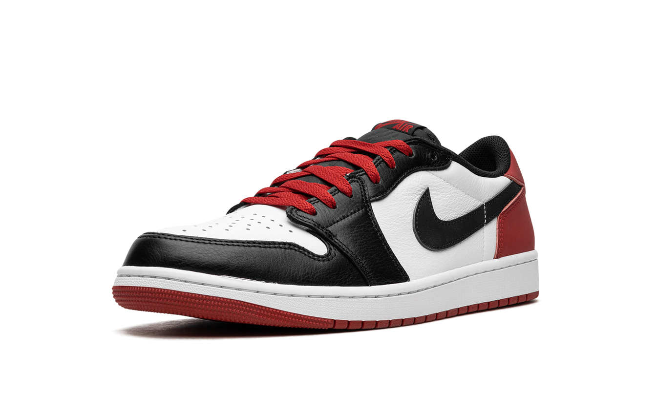 Air Jordan 1 Low OG "Black Toe 2023"