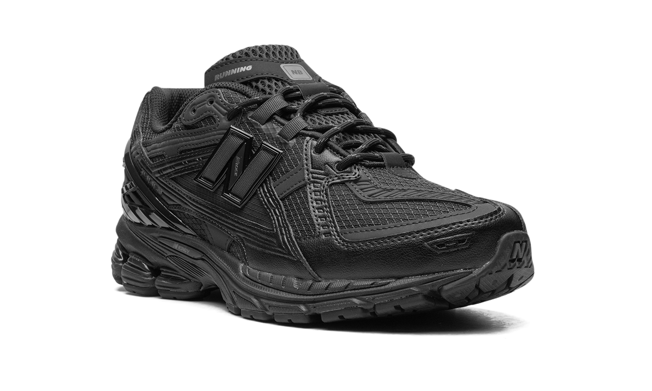 New Balance 1906 "Tripple Black"