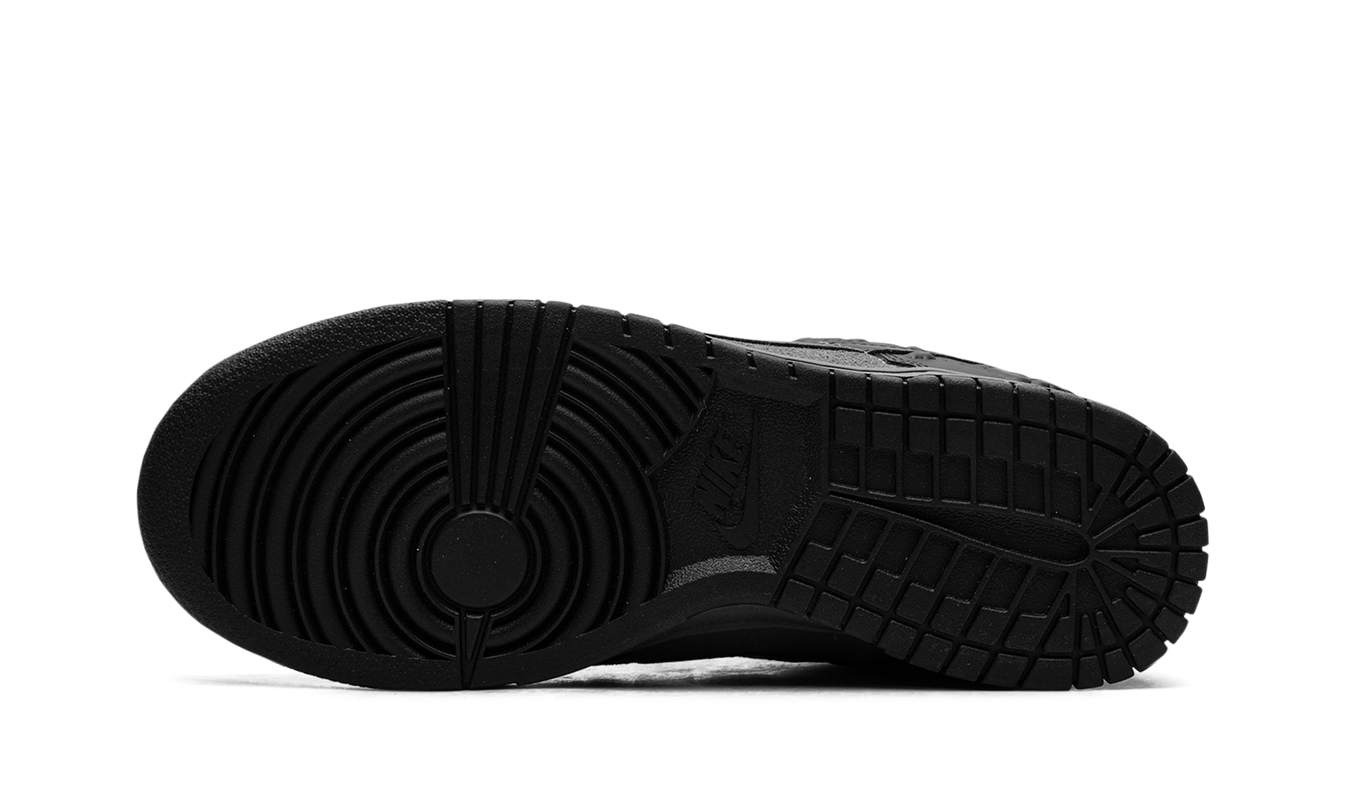 Nike Dunk Low WMNS "Black Roses"