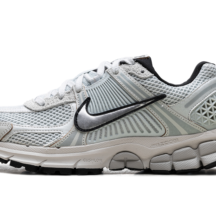 Nike Zoom Vomero 5 WMNS "Light Silver Chrome"