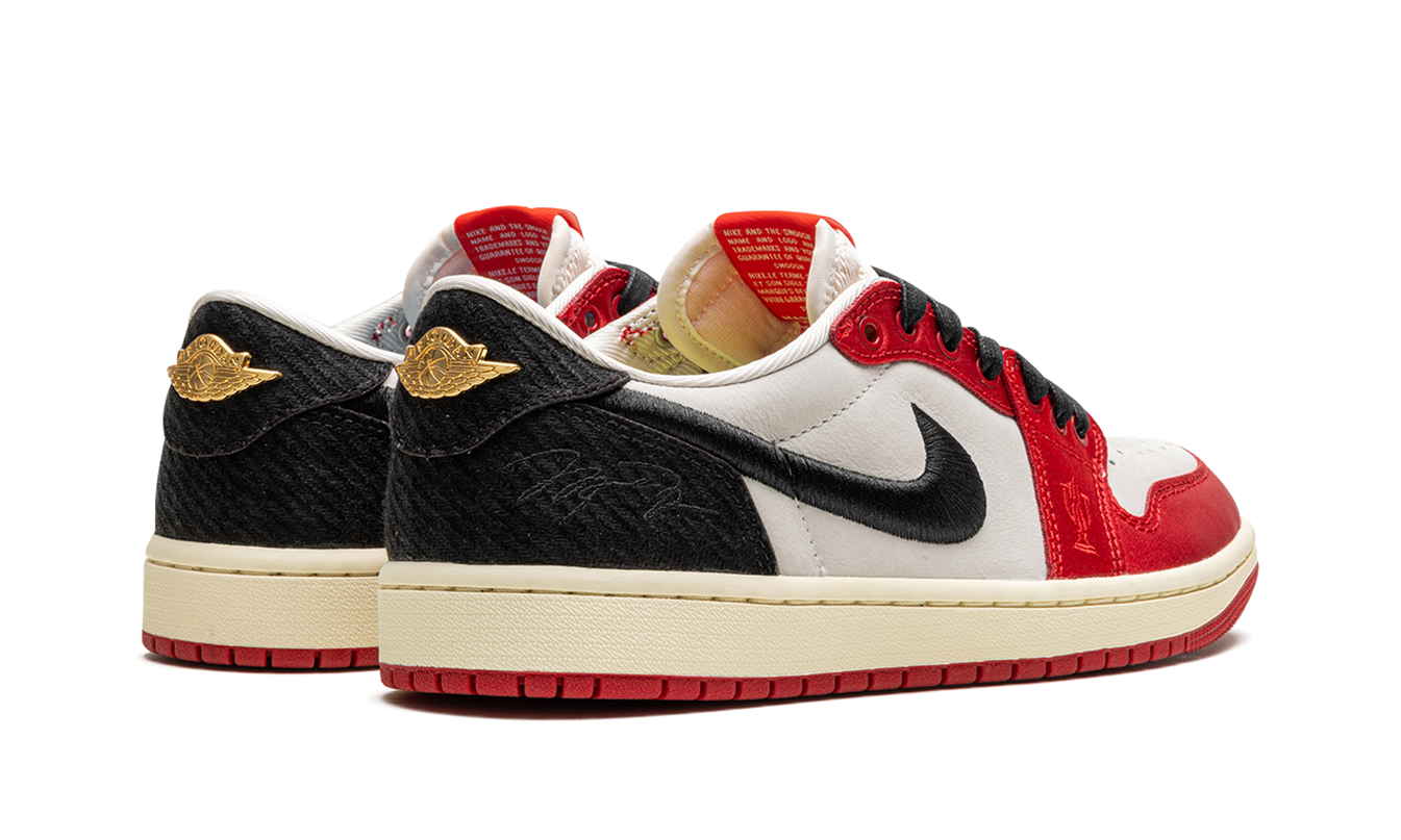 Air Jordan 1 LOW "Trophy Room - Away"