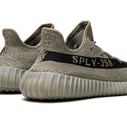 Yeezy 350 V2 „Granit“