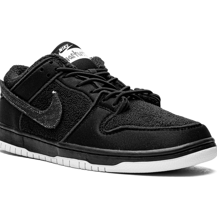 Nike Dunk SB Low "Gnarhunters"