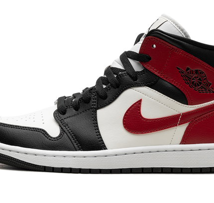 Air Jordan 1 MID WMNS "Black Toe"