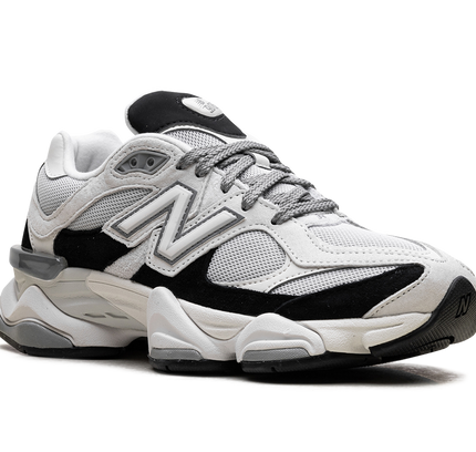 New Balance 9060 „Grau Tiefschwarz“