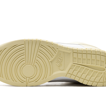 Nike Dunk Low WMNS "Next Nature Alabaster"