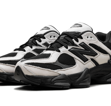 New Balance 9060 „Off-White Black“