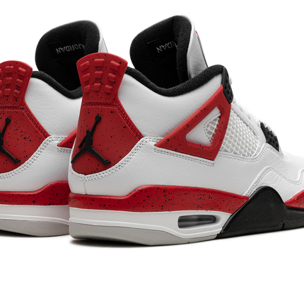 Air Jordan 4 „Roter Zement“