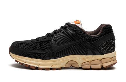 VOMERO 5 WMNS „Schwarz / Sesam“