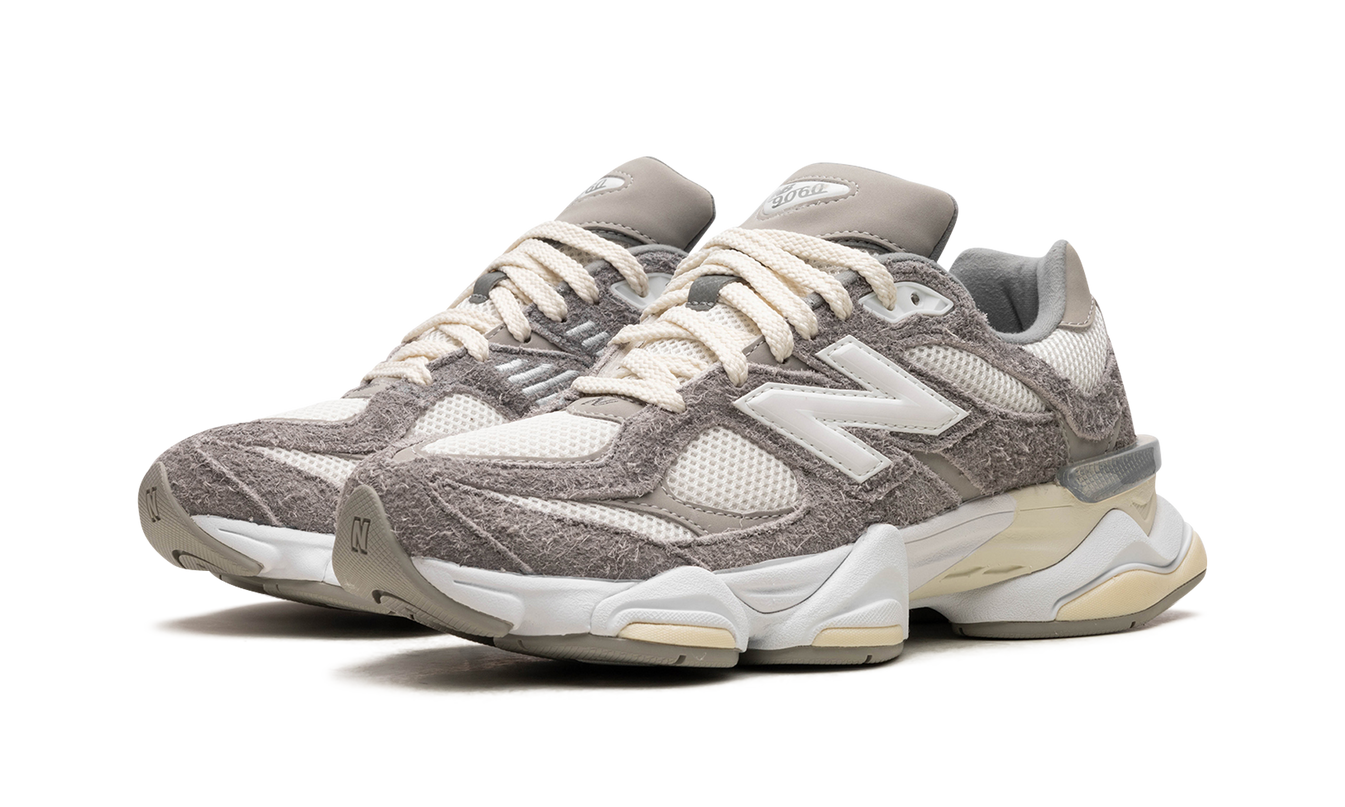 New Balance 9060 "Grau / Weiß"