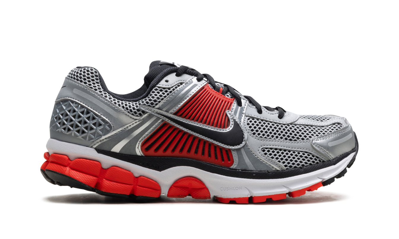 Nike Zoom Vomero 5 "metallic silver black"