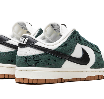 Nike Dunk Low WMNS "Green Snake"