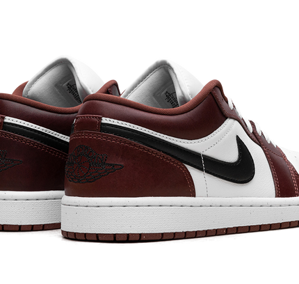 Air Jordan 1 Low SE "Dark Pony"