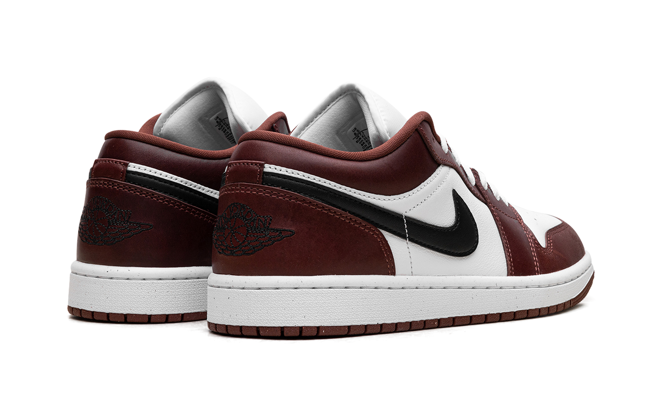 Air Jordan 1 Low SE "Dark Pony"