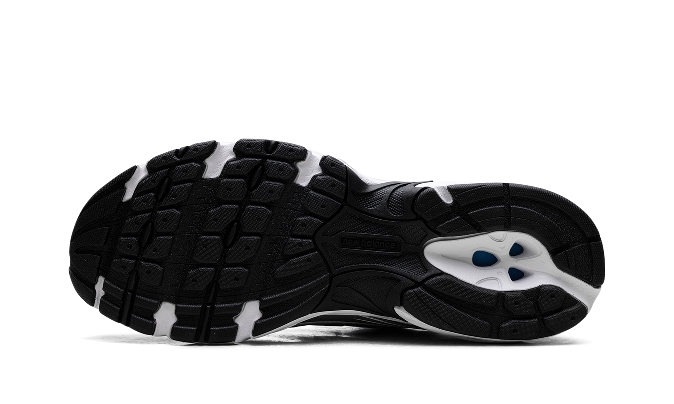 New Balance 740 "White Silver Metallic Navy"