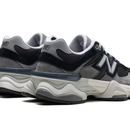 New Balance 9060 „Schwarz Grau“