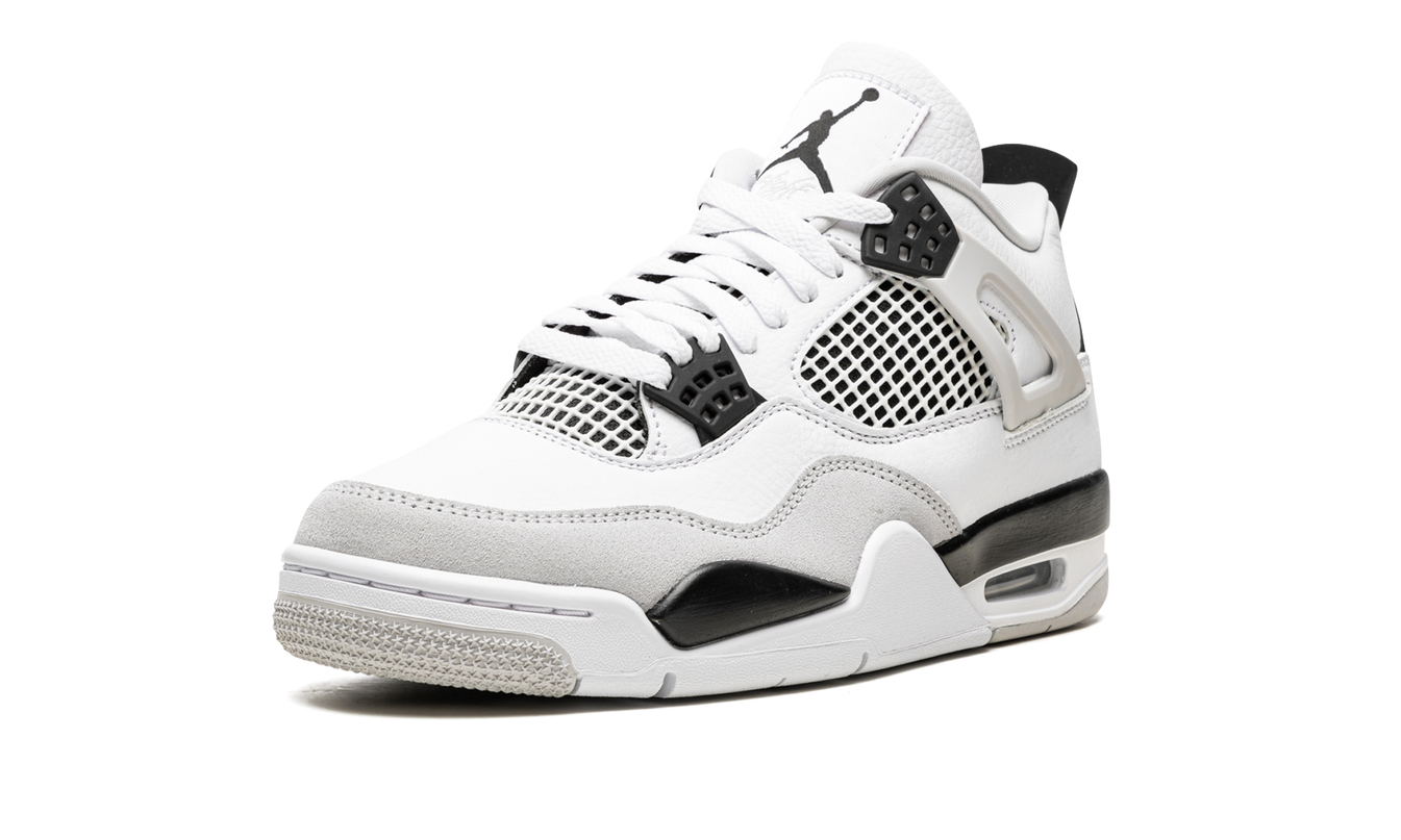 Air Jordan 4 Retro „Military Black“