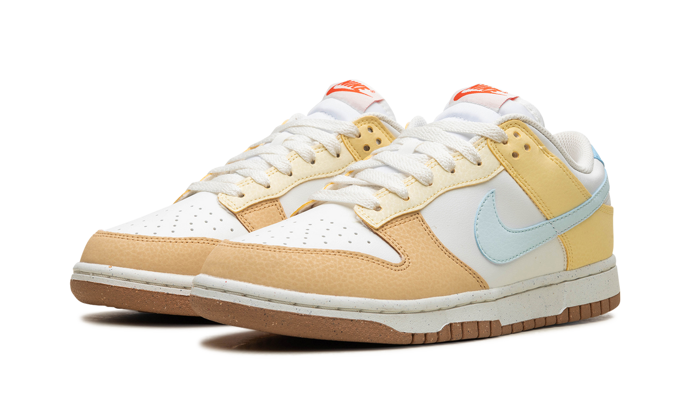 Nike Dunk Low WMNS "Soft Yellow"