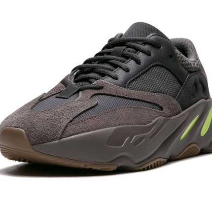 Yeezy Boost 700 „Mauve“