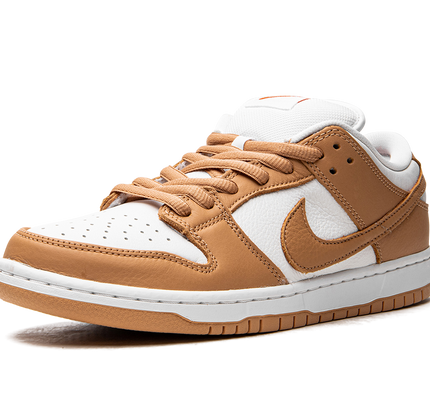 Nike Dunk SB Low "Light Cognac"