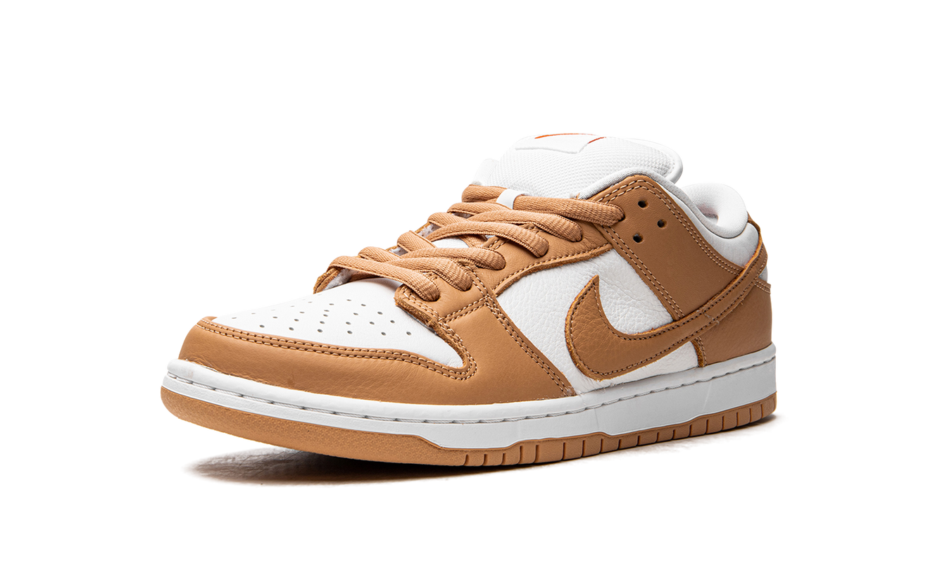 Nike Dunk SB Low "Light Cognac"