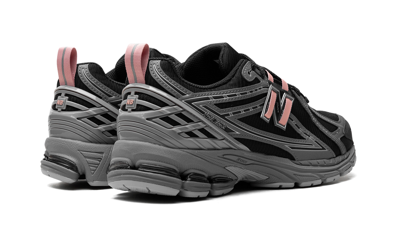 New Balance 1906R "Schwarz / Pink"