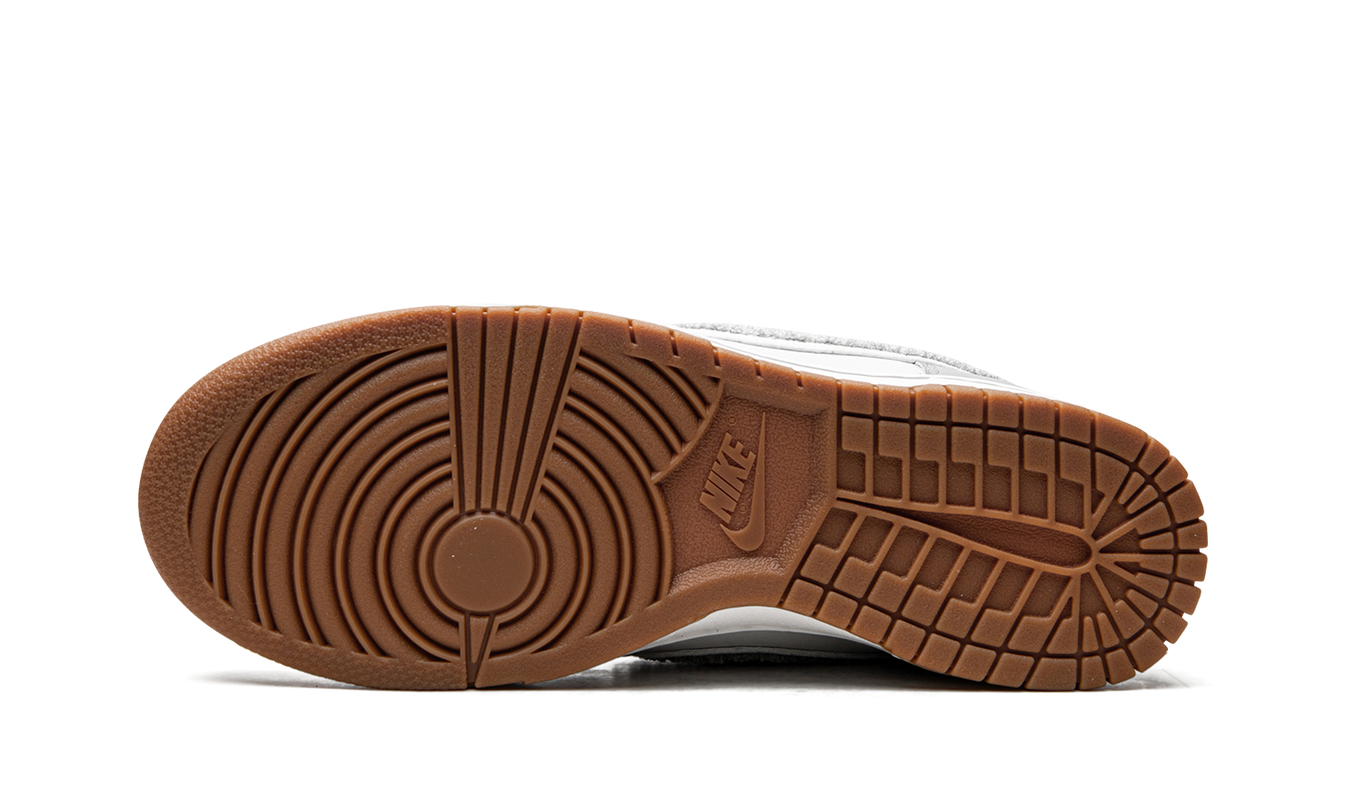 Nike Dunk High "Chenille - Light Smoke"