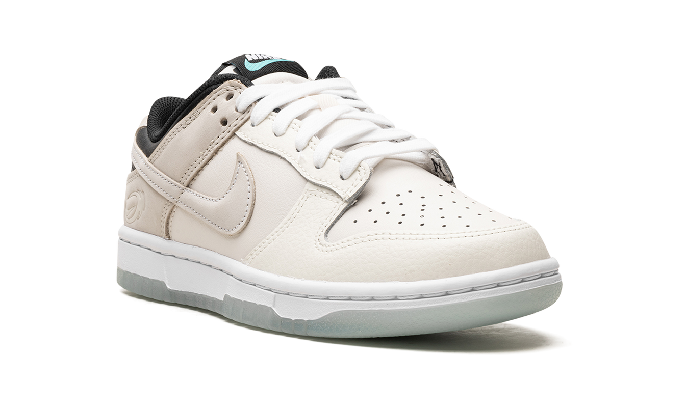 Nike Dunk Low WMNS "Supersonic"