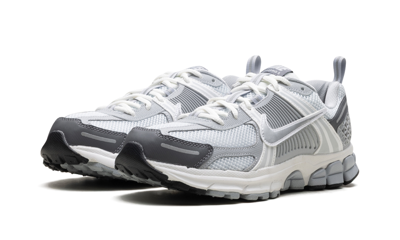 Zoom Vomero 5 „Pure Platinum“