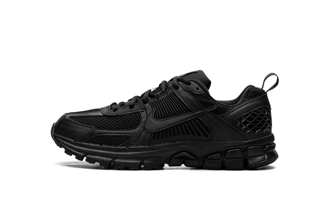 Nike Zoom Vomero 5 GS "Triple Black"