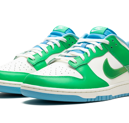 Nike Dunk Low "Green Shock"