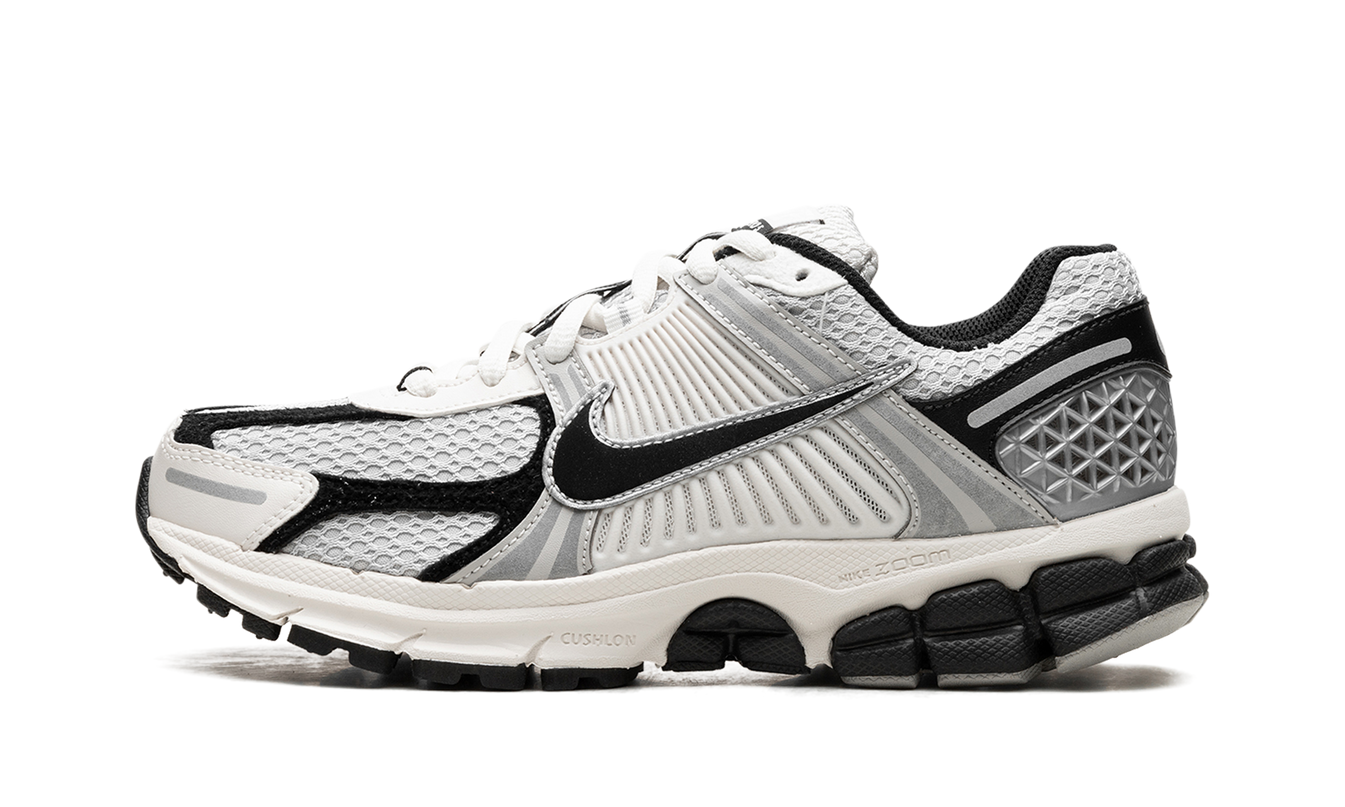 Zoom Vomero 5 "Photon Dust Black"