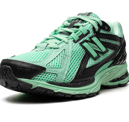 New Balance 1906R "size? - Green/Black"