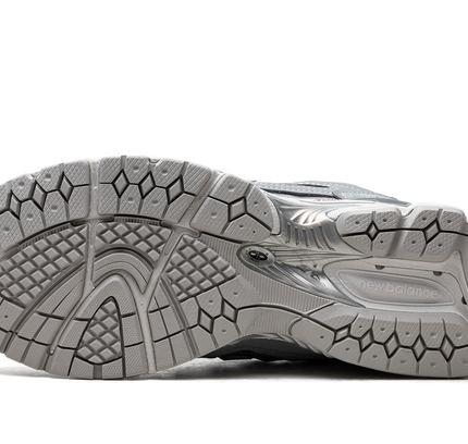 New Balance 1906D "PROTECTION PACK - SILVER METALLIC"