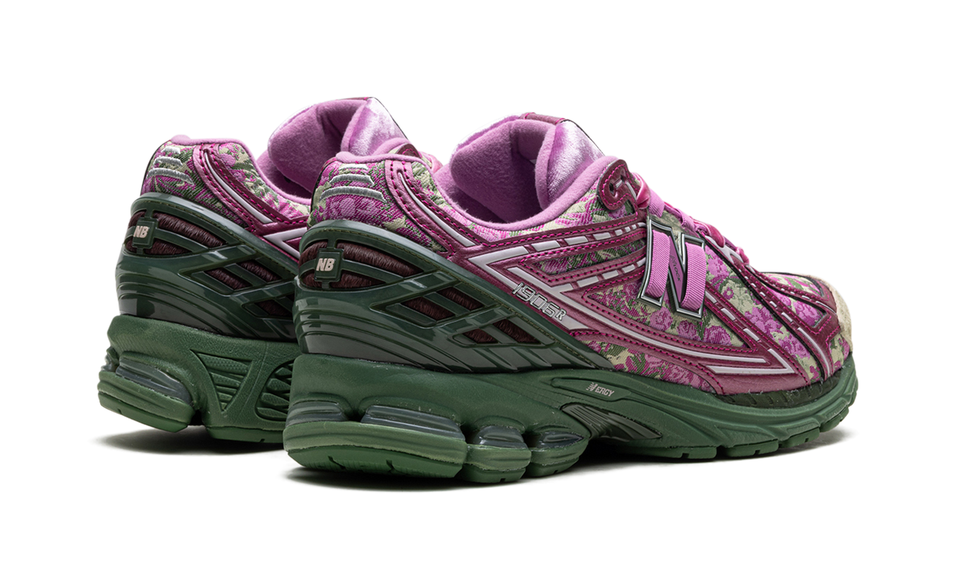 New Balance 1906R „Jack Harlow – Rose Runner“