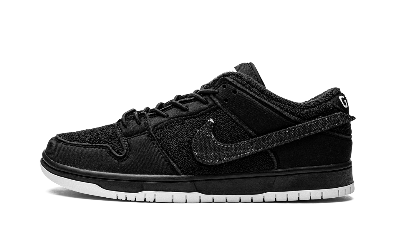 Nike Dunk SB Low "Gnarhunters"
