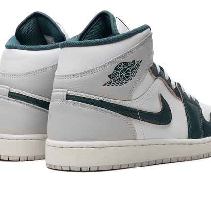 Air Jordan 1 "Oxidized Green"