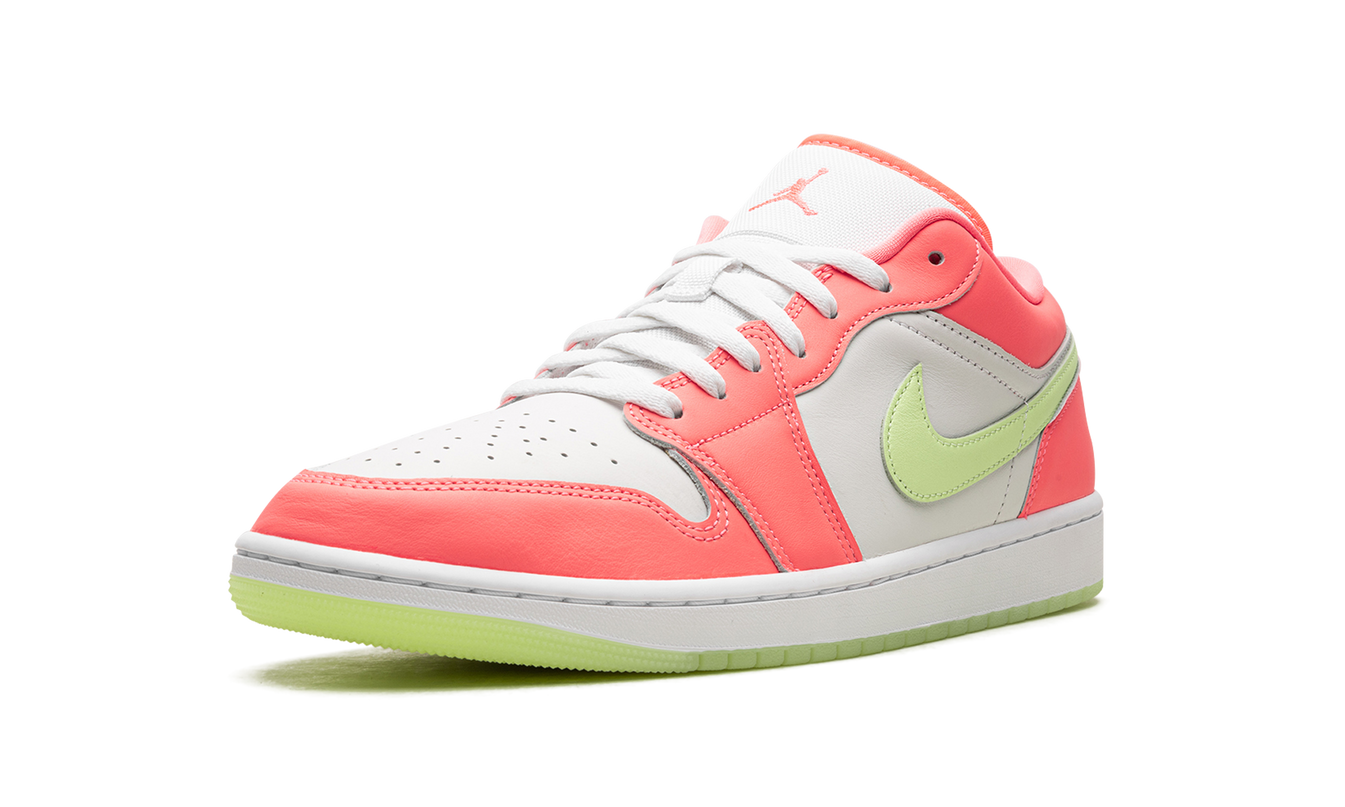Air Jordan 1 Low SE "Lava Glow"