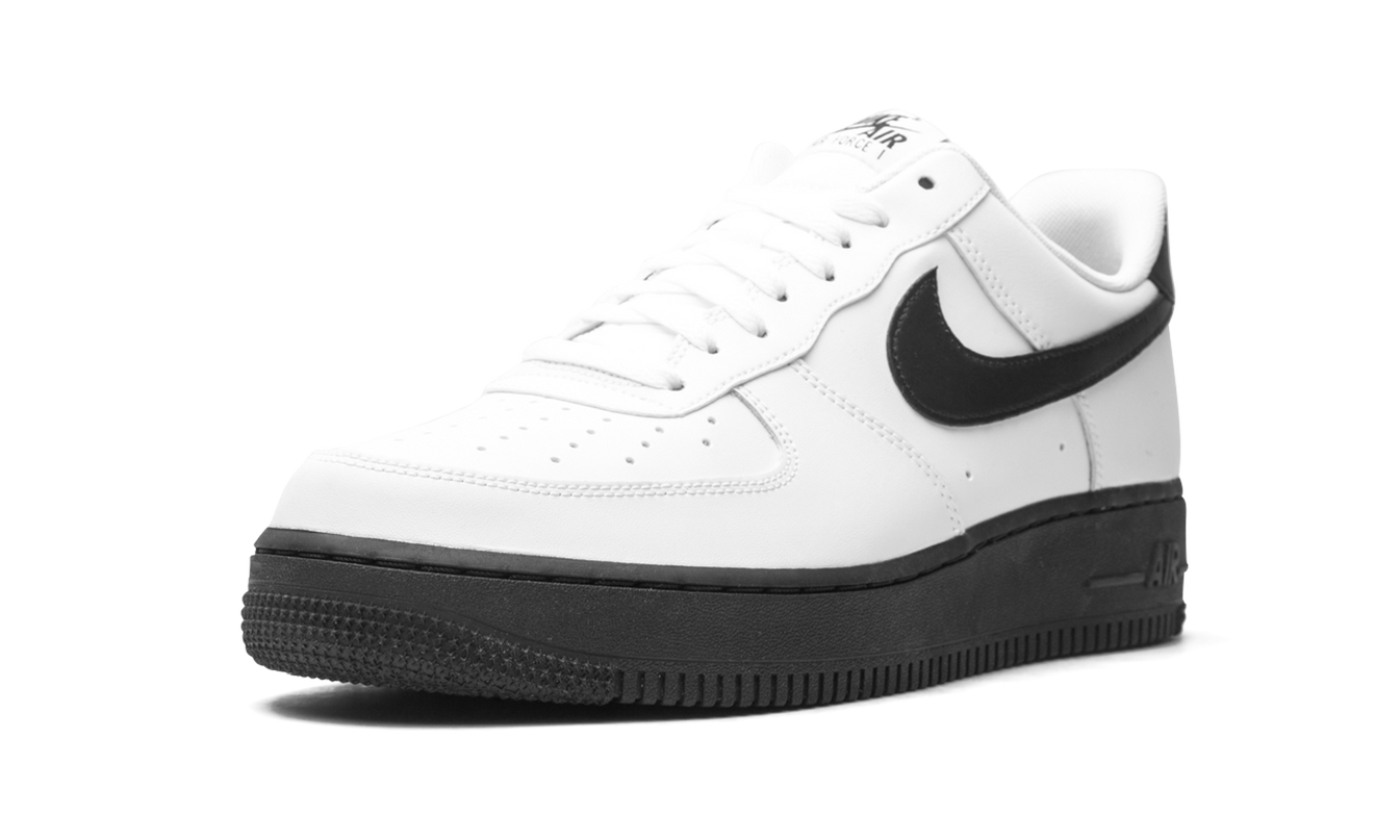 Nike Air Force 1 '07