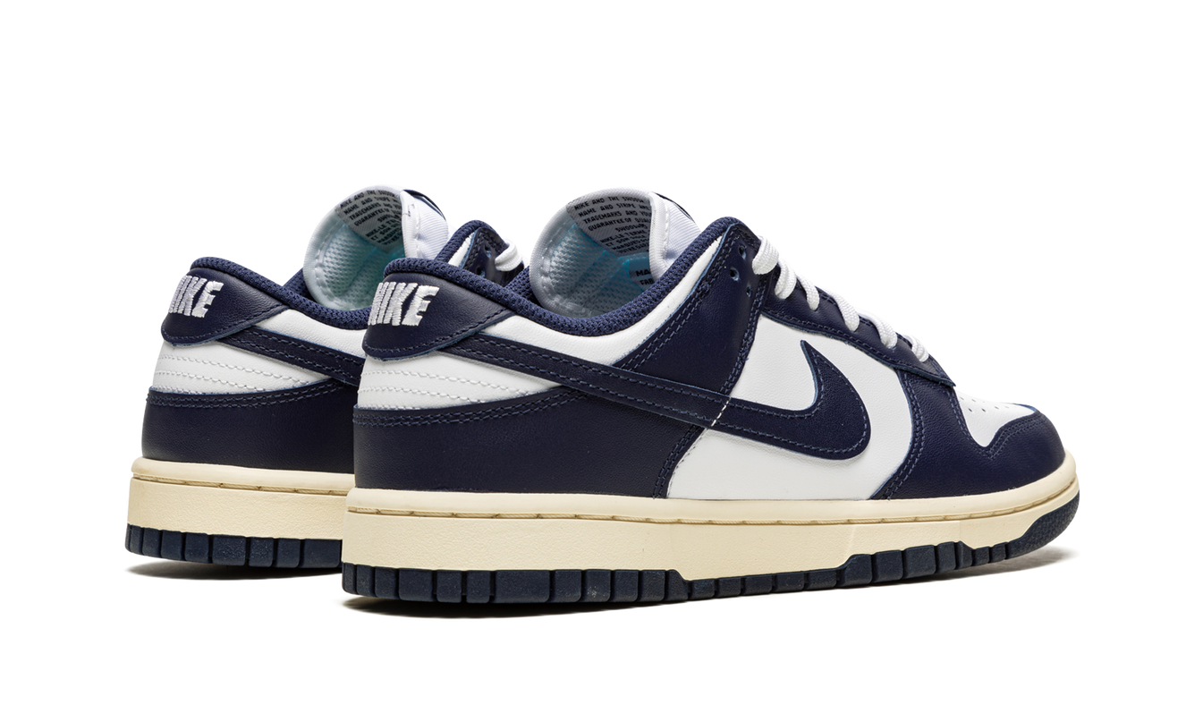 Nike Dunk Low WMNS "Vintage Navy"
