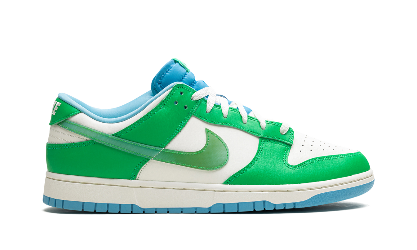 Nike Dunk Low "Green Shock"