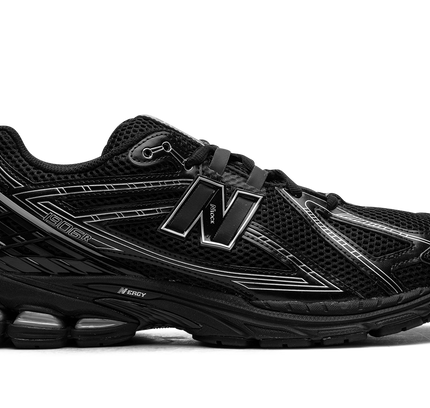New Balance 1906R "Black / Silver"