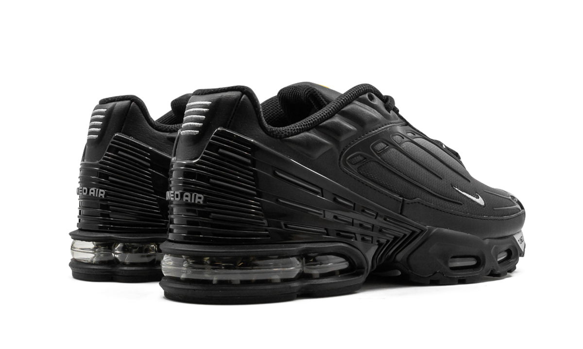 Nike Air Max Plus 3 "TRIPLE BLACK"