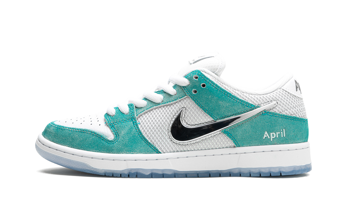 Nike Dunk SB Low Pro QS "April Skateboards"