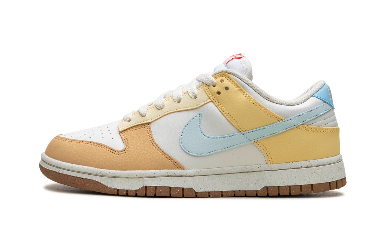 Nike Dunk Low WMNS "Soft Yellow"