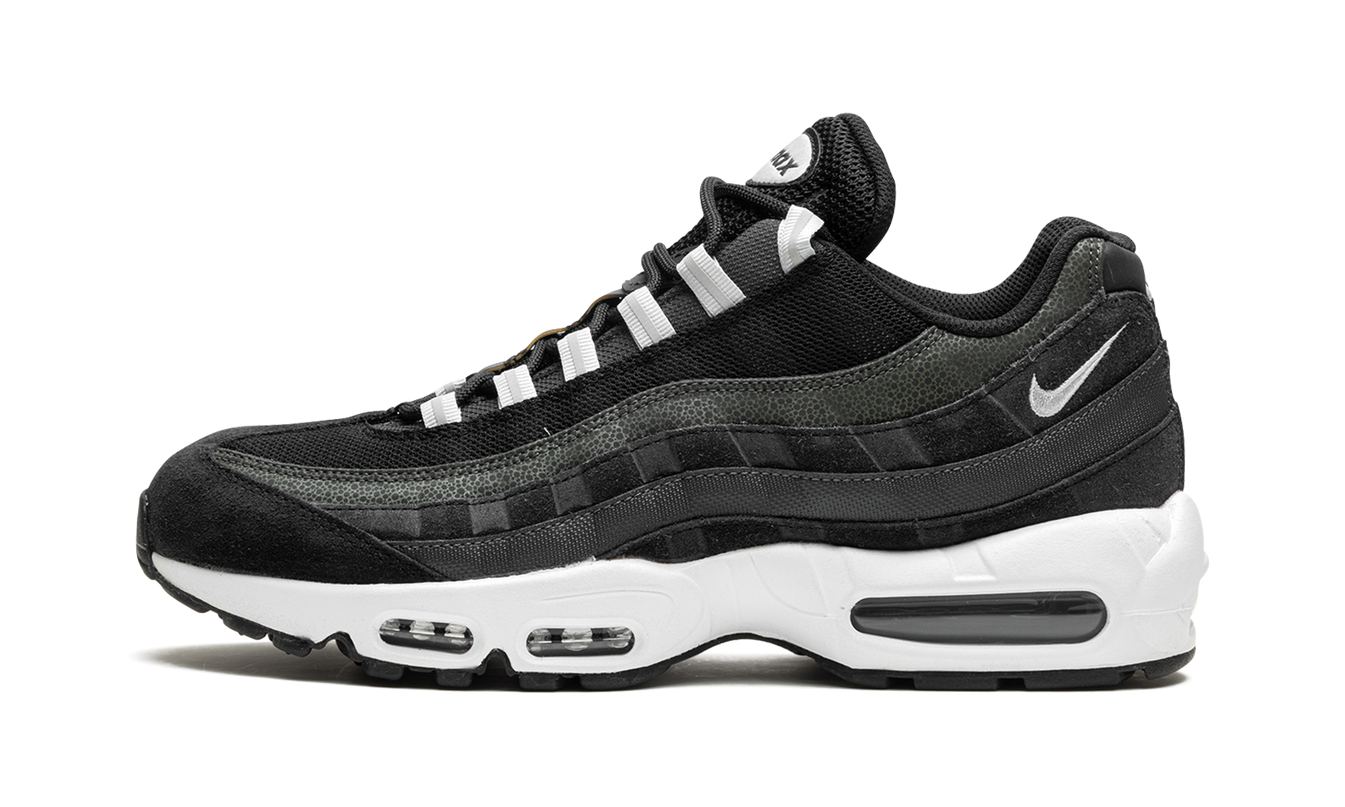 Nike Air Max 95 "Black / Pure Platinum"